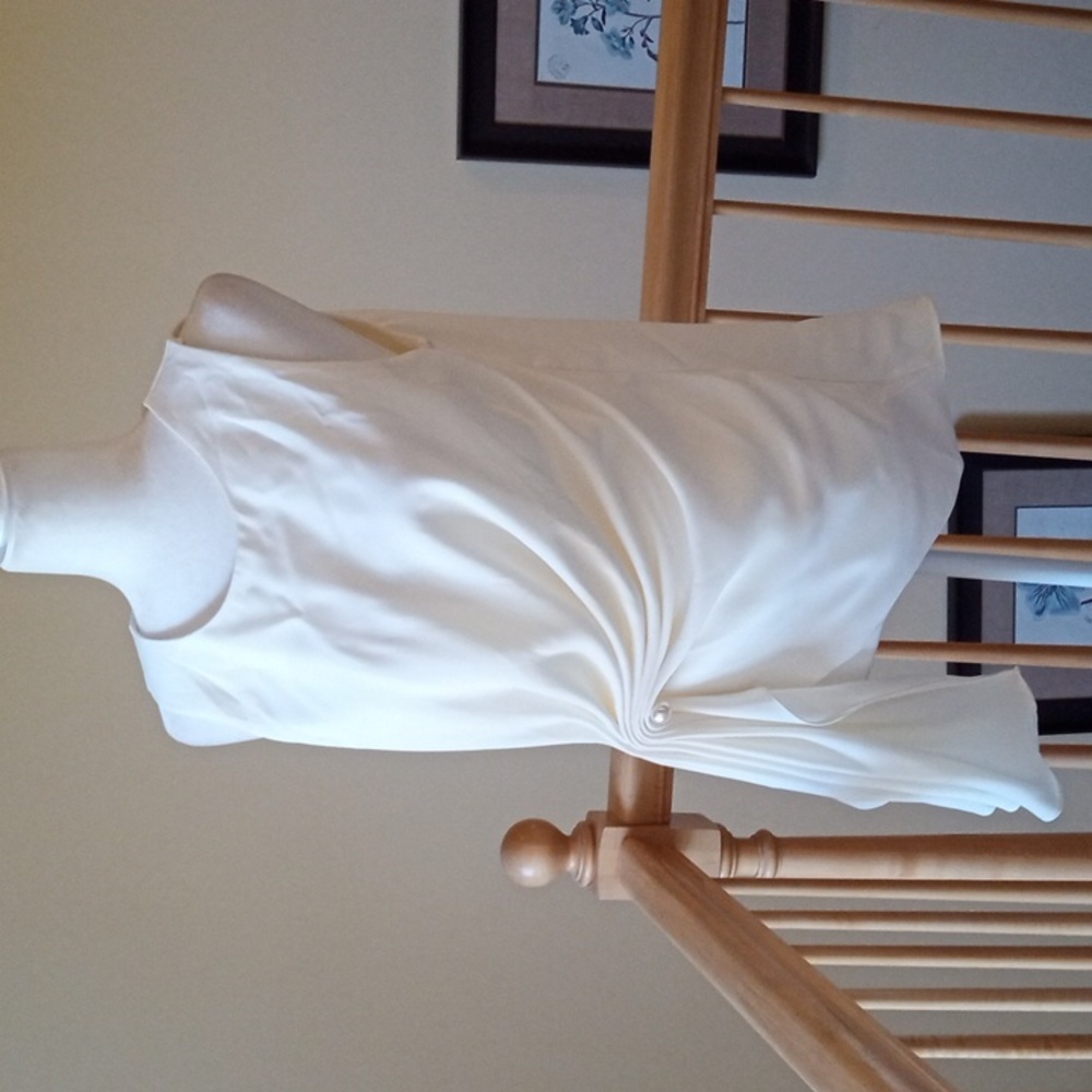 CQ by CQ sleeveless pleated front with pearl accent lined blouse top EUC